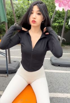 做视频瘦了200斤的UP，做的视频