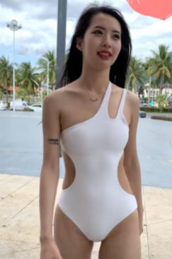沙滩上的白珍珠，万粉有你